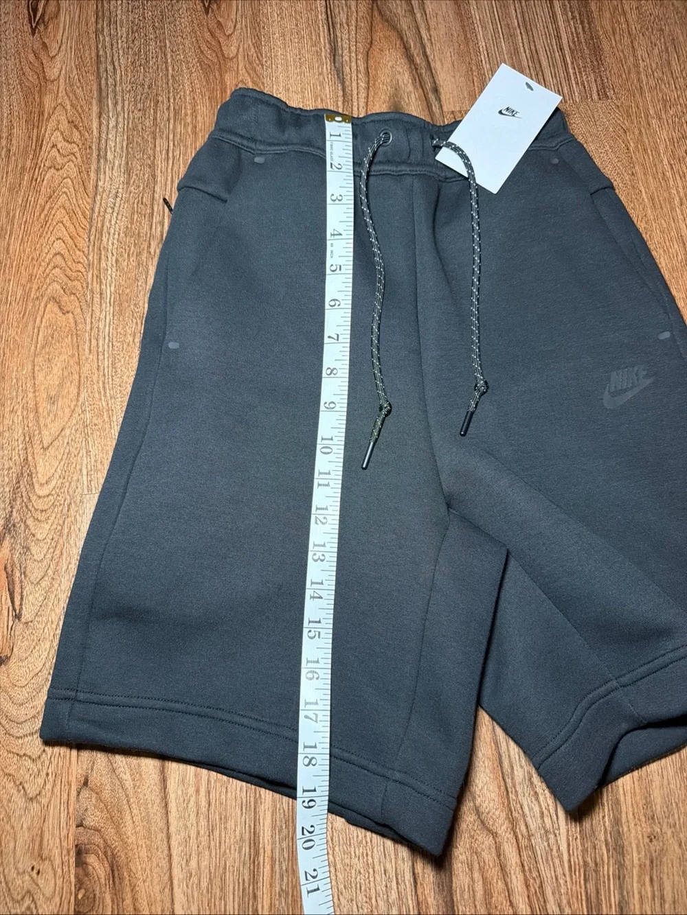 Nike Tech Fleece Black Shorts IM0693-010 Men's Size XS NWT